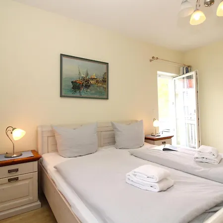 Apartment Laura 104 Kuehlungsborn